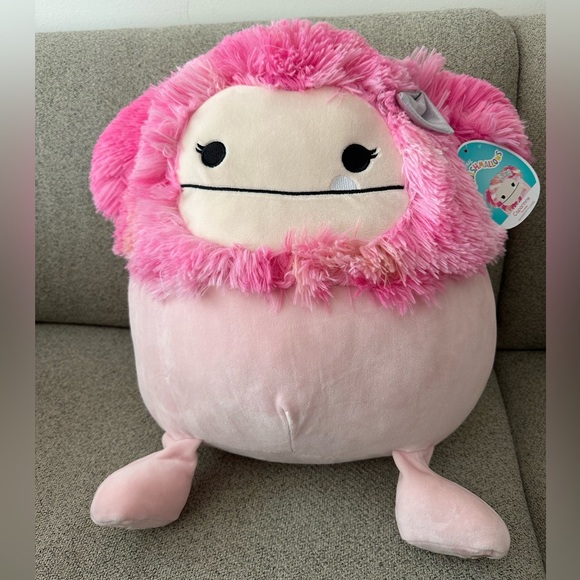 Squishmallows Toys Nwt Squishmallows 4 Caparinne Light Pink Bigfoot
